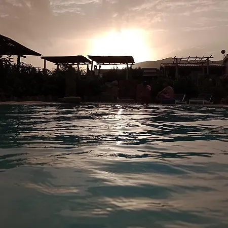 Cuccuru Relax - B Iun Q9882 بيت للعطل أروسييْ